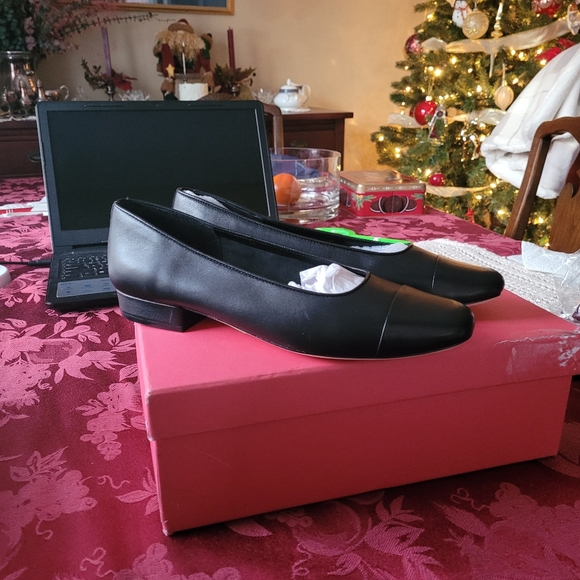 Ladies loafers size 9 - Picture 7 of 7